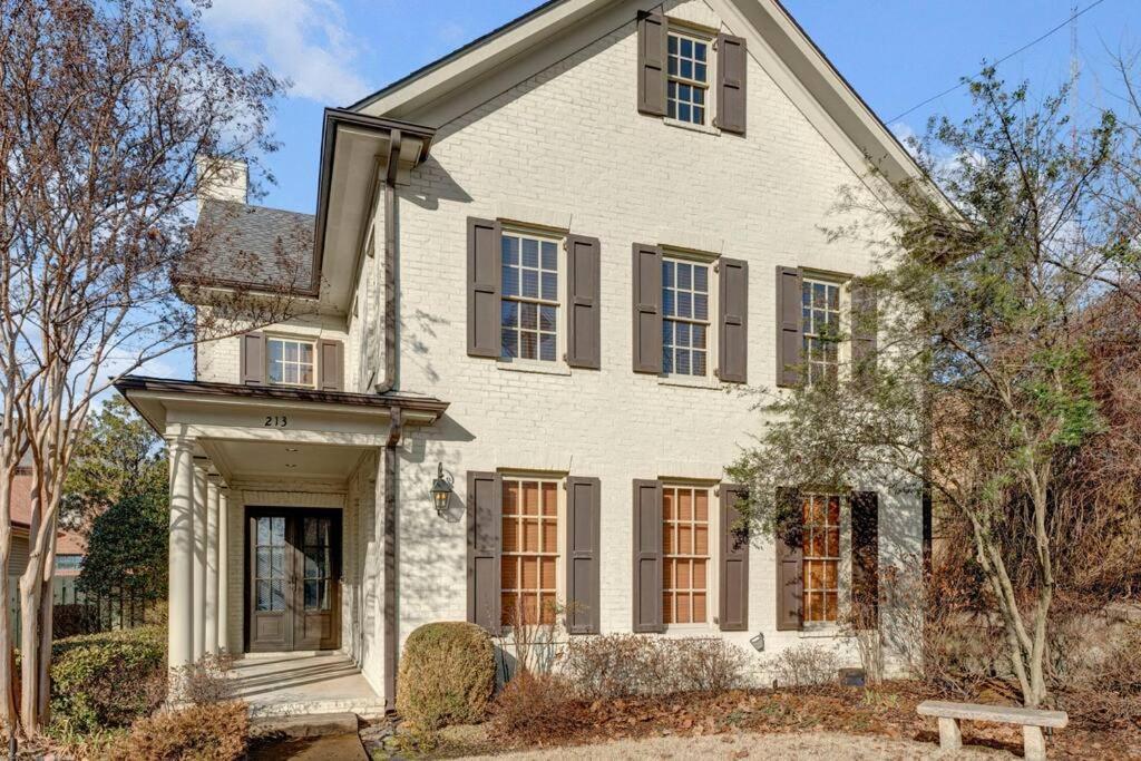 Luxury Home With Outdoor Patio And Game Room Memphis Exterior photo